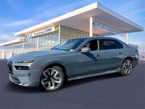 Certified 2024 BMW i7 xDrive60 image 35