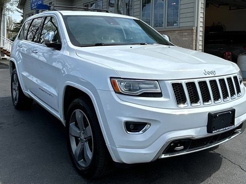 Used 2014 Jeep Grand Cherokee Overland w/ Advanced Technology Group image 4
