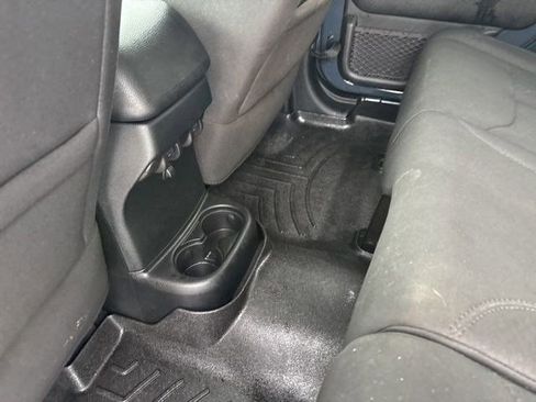 Used 2018 Jeep Wrangler Unlimited Sport S image 26