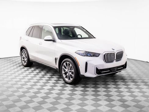 Certified 2026 BMW X5 xDrive40i image 8