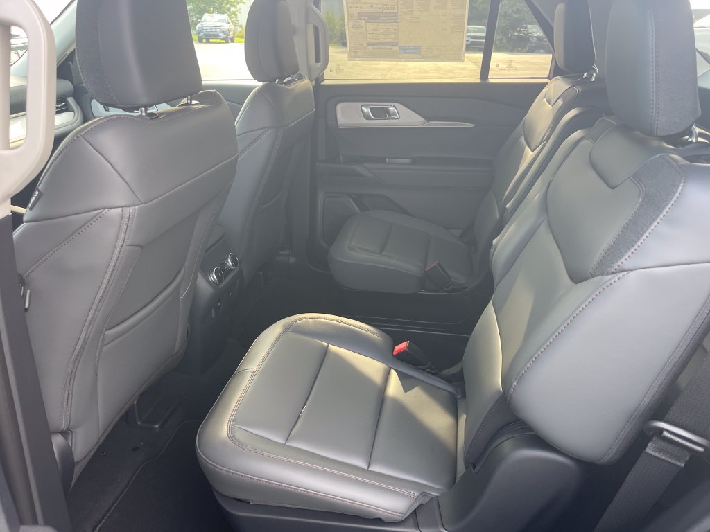 New 2026 Ford Explorer Active w/ Active Comfort Package RWD image 15