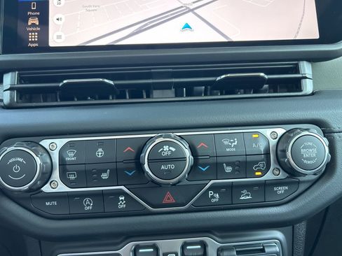 New 2026 Jeep Gladiator Mojave image 30