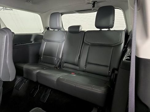 Certified 2025 Ford Expedition Active AWD/4WD image 12