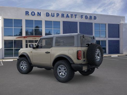 New 2025 Ford Bronco Badlands image 5