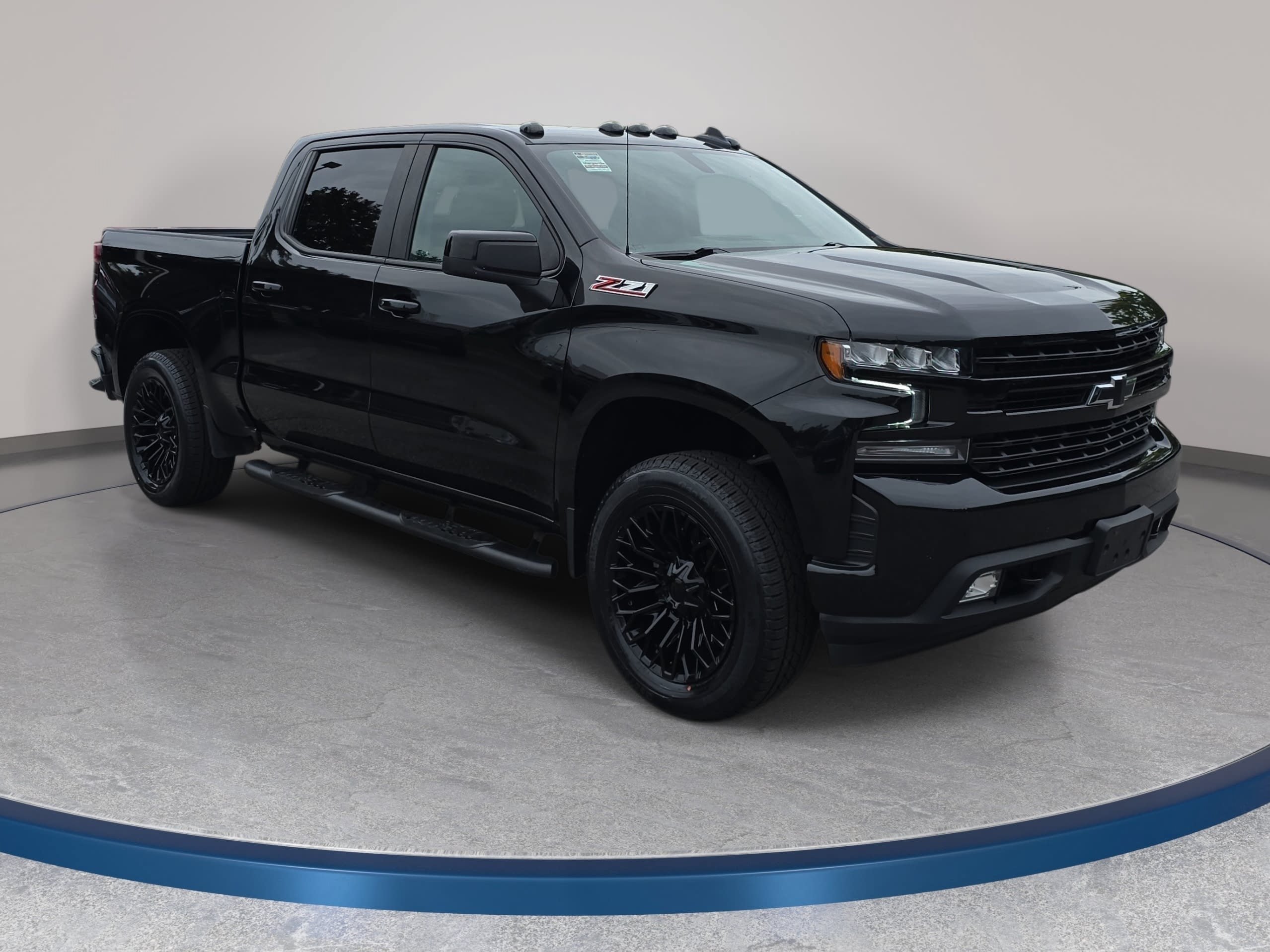 Used 2022 Chevrolet Silverado 1500 RST w/ Z71 Off-Road Package AWD/4WD image 3