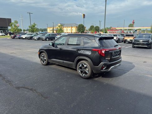 Used 2026 Kia Seltos S FWD image 5