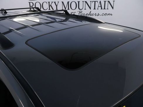 Used 2023 Dodge Durango GT image 11