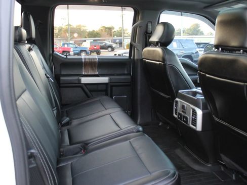 Used 2018 Ford F150 Lariat w/ Equipment Group 502A Luxury image 30