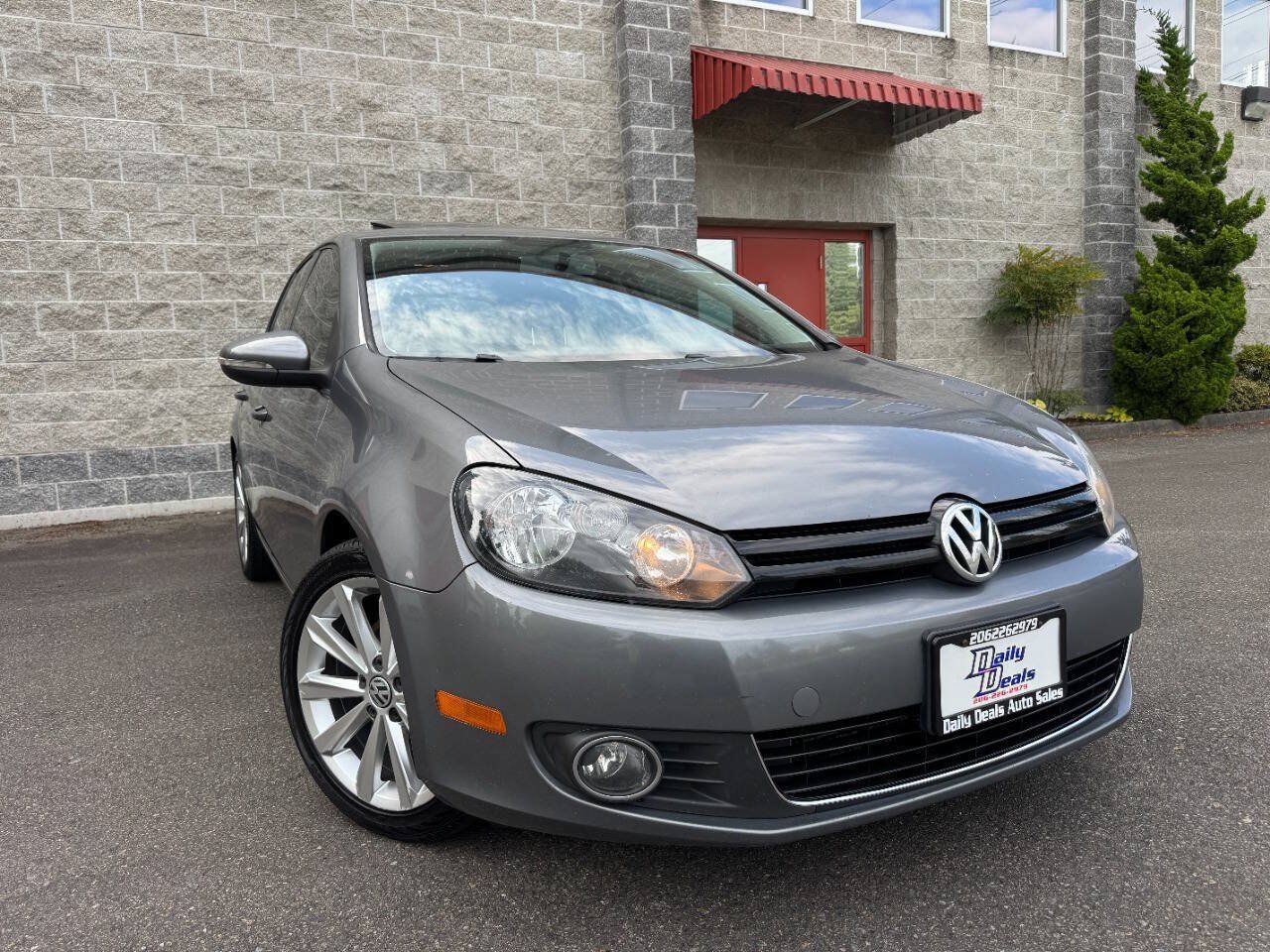 Used 2012 Volkswagen Golf TDI FWD image 1