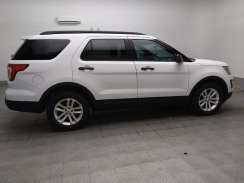 Used 2017 Ford Explorer FWD image 10
