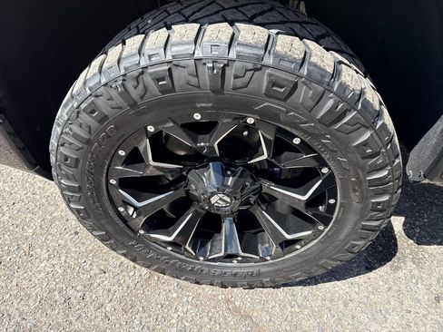 Used 2019 GMC Sierra 1500 Denali w/ Denali Ultimate Package AWD/4WD image 36
