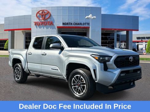 Used 2024 Toyota Tacoma TRD Sport RWD image 1
