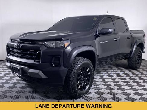 Certified 2024 Chevrolet Colorado Trail Boss w/ Advanced Trailering Package AWD/4WD image 17