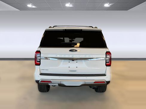 Used 2024 Ford Expedition Limited image 9
