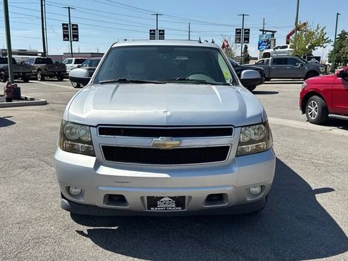 Used 2010 Chevrolet Suburban LT AWD/4WD image 10