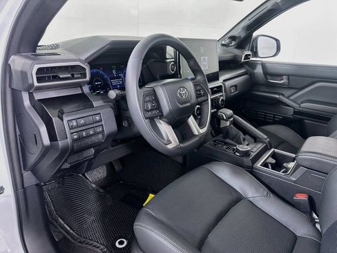 Used 2026 Toyota 4Runner Limited AWD/4WD image 9