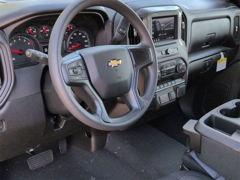 New 2026 Chevrolet Silverado 1500 Custom RWD image 11