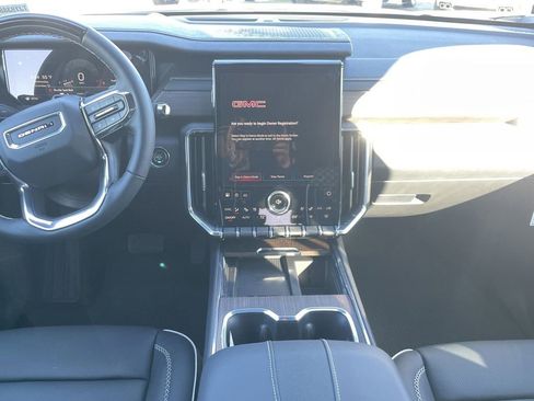 New 2026 GMC Acadia Denali w/ Super Cruise Package image 17