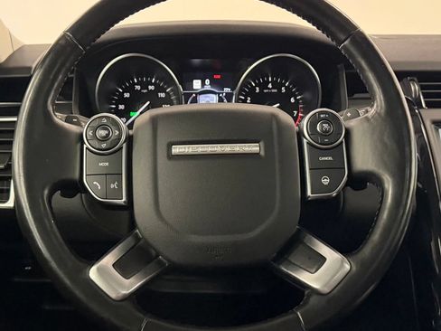 Used 2018 Land Rover Discovery SE AWD/4WD image 14