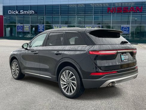 Used 2024 Lincoln Corsair Reserve image 4