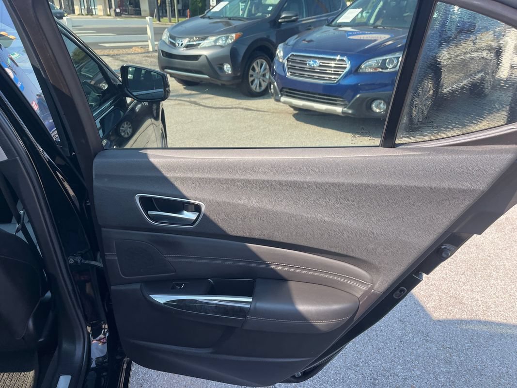 Used 2019 Acura TLX w/ Technology Package FWD image 14