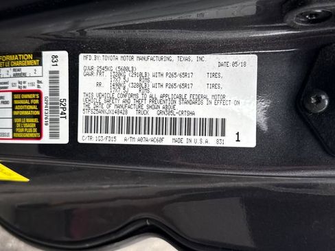 Used 2018 Toyota Tacoma TRD Sport AWD/4WD image 19
