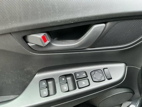 Used 2018 Hyundai Kona SEL AWD/4WD image 22