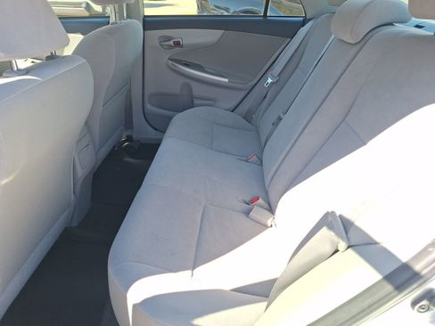 Used 2012 Toyota Corolla LE image 25