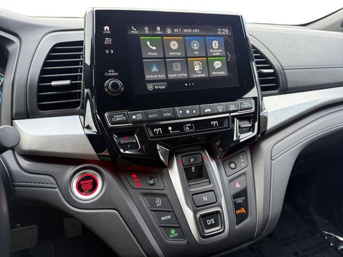 Used 2023 Honda Odyssey Sport image 12