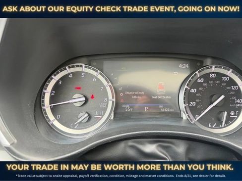Used 2022 Toyota Highlander XLE AWD/4WD image 20
