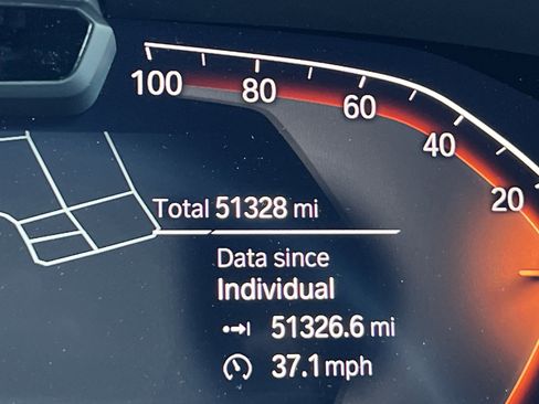 Used 2021 BMW X5 xDrive40i w/ M Sport Package image 22