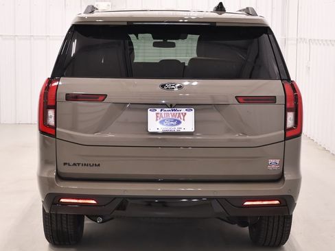 New 2026 Ford Expedition Platinum AWD/4WD image 8