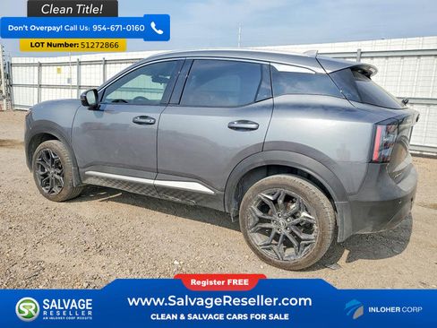 Used 2025 Nissan Kicks SR FWD image 3