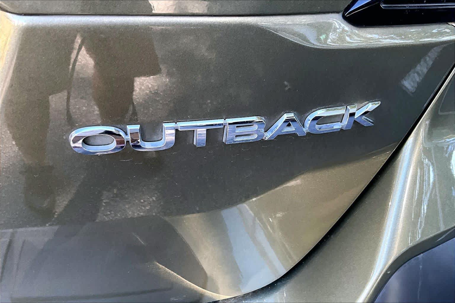 Used 2022 Subaru Outback Limited w/ Popular Package #2 AWD/4WD image 10