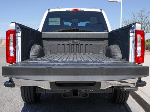New 2026 Ford F250 XLT w/ FX4 Off-Road Package AWD/4WD image 19