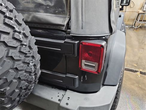 Used 2007 Jeep Wrangler X image 26