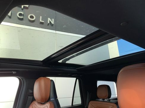 Used 2019 Lincoln Navigator Reserve w/ Cargo Package image 20