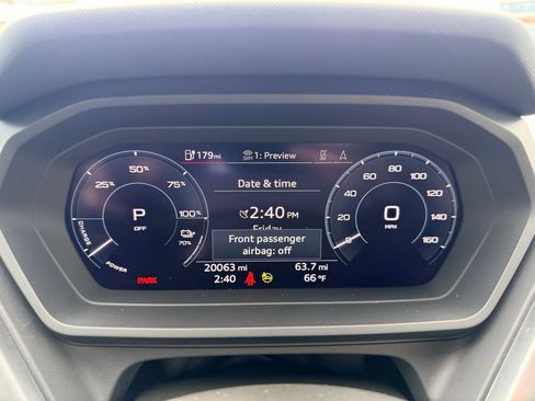 Used 2024 Audi Q4 e-tron Premium Plus image 30