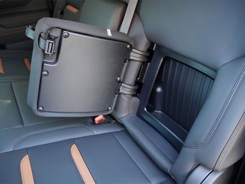 New 2026 GMC Sierra 2500 AT4 w/ AT4 Premium Plus Package image 24