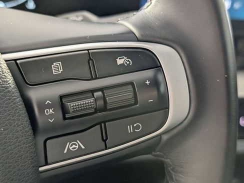 Used 2024 Kia Sportage EX FWD image 31
