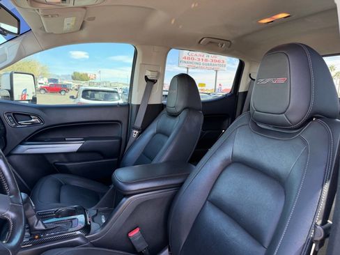 Used 2020 Chevrolet Colorado ZR2 w/ ZR2 Dusk Special Edition image 25