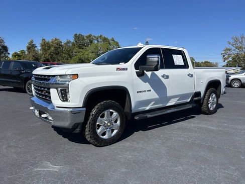 Used 2023 Chevrolet Silverado 2500 LTZ image 3