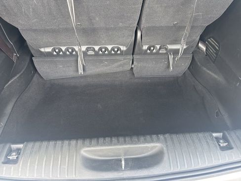 Used 2025 Chrysler Pacifica Select image 27