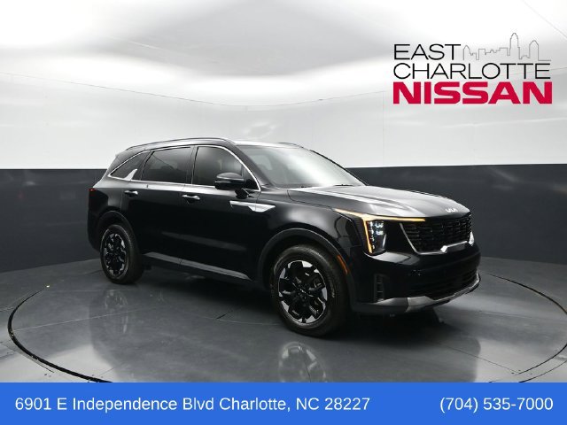 Used 2026 Kia Sorento S FWD image 1