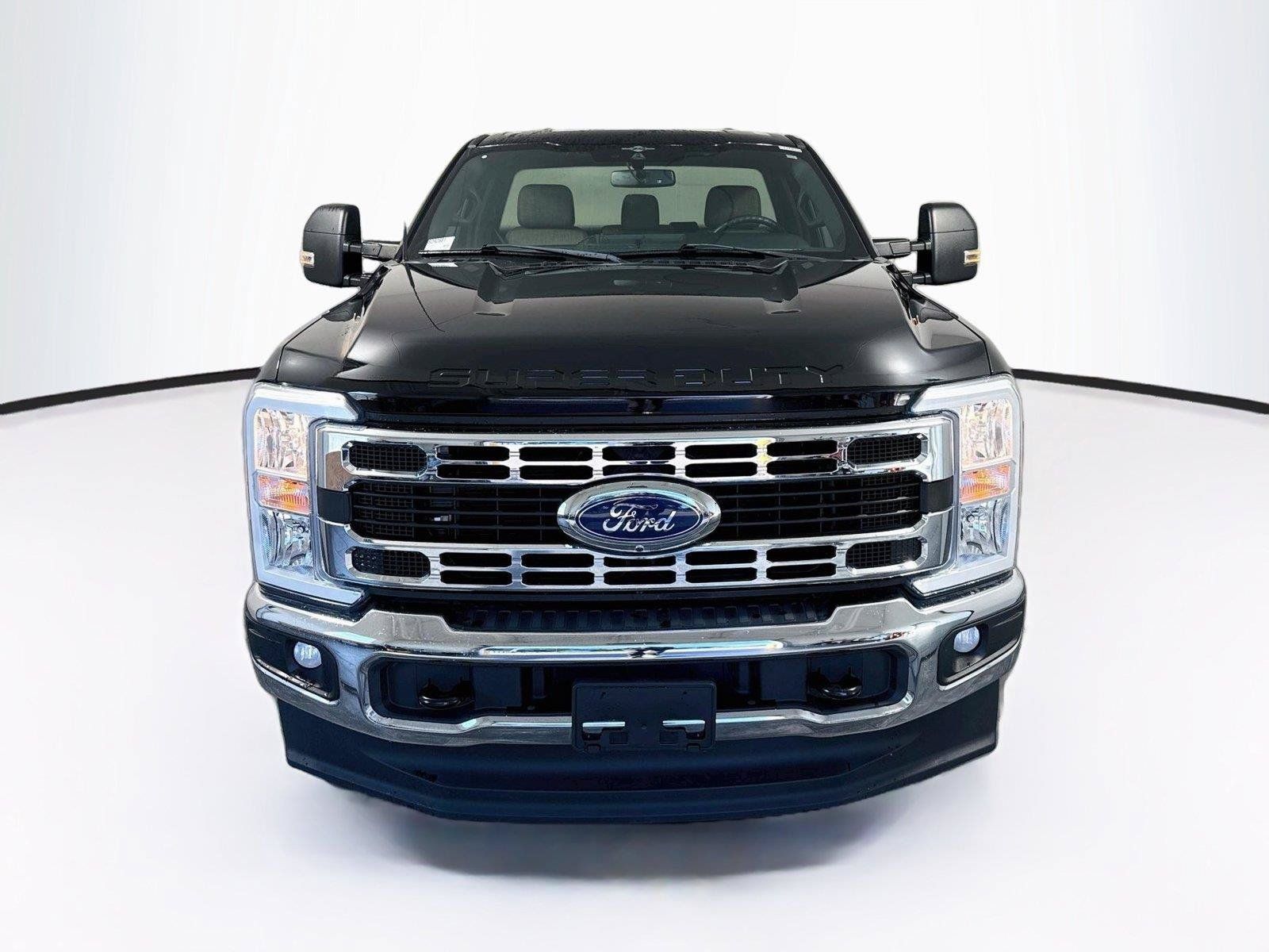 Used 2023 Ford F350 XLT w/ 360-Degree Camera Package AWD/4WD image 8