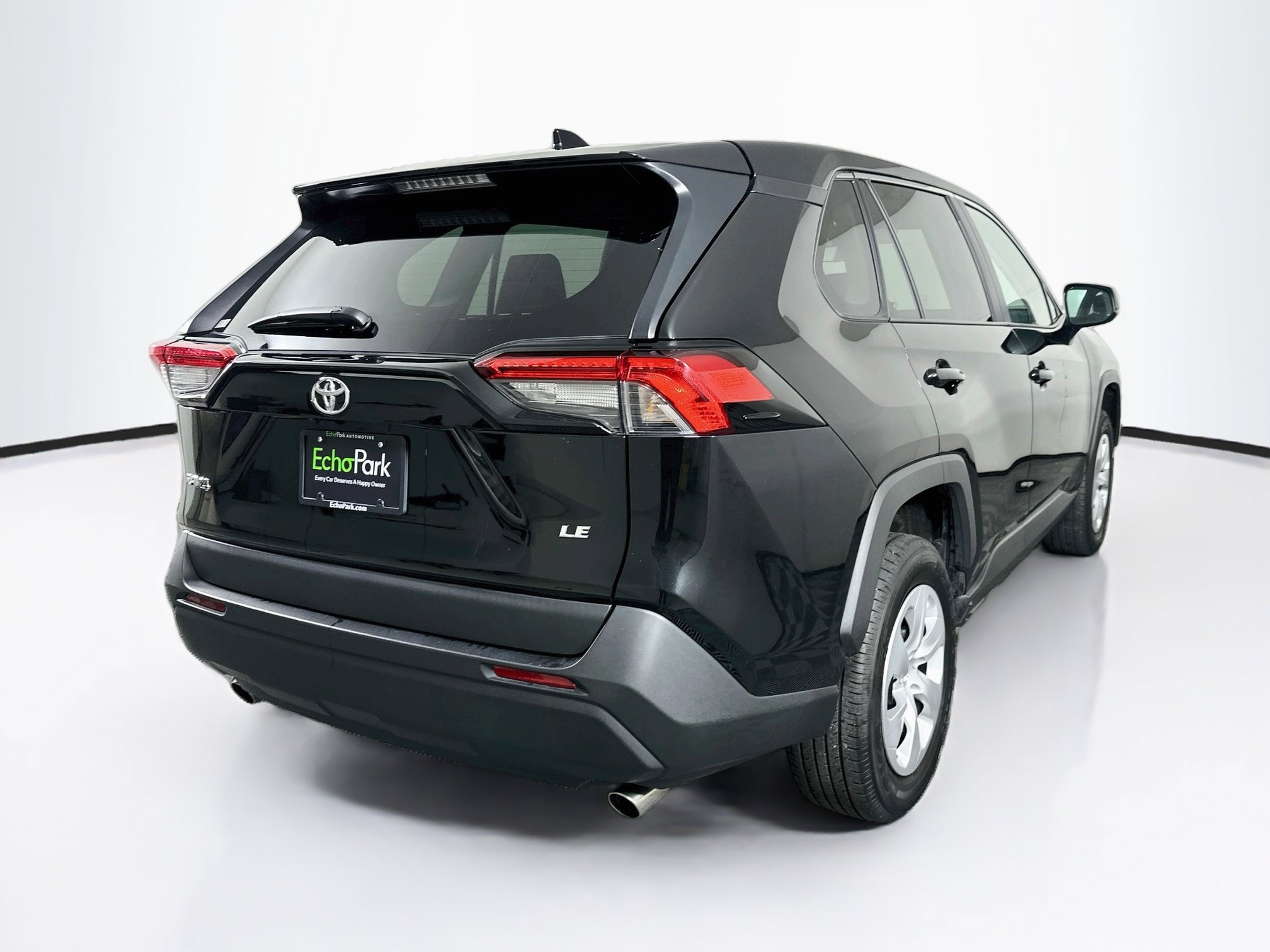 Used 2025 Toyota RAV4 LE FWD image 9