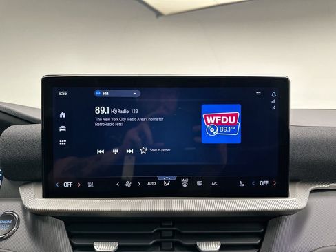 Used 2025 Ford Explorer ST AWD/4WD image 28