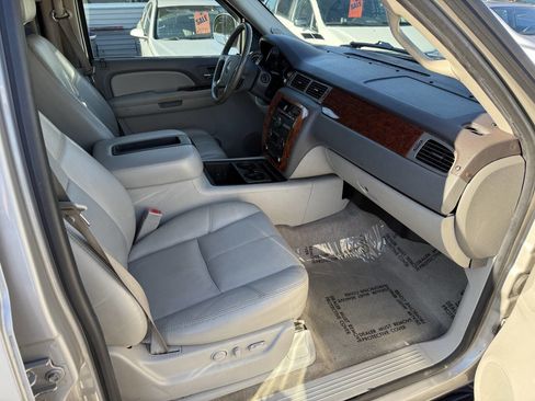 Used 2009 GMC Yukon SLT image 10