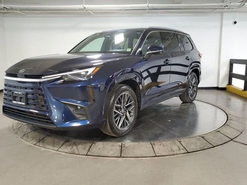 Used 2024 Lexus TX 350 AWD w/ Captains Chair Package image 4