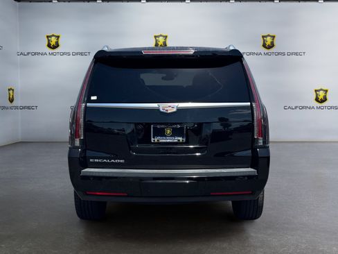 Used 2019 Cadillac Escalade Luxury AWD/4WD image 4